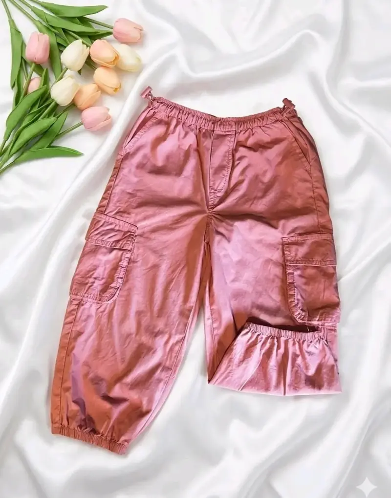 Pantalones rosa con bolsillos