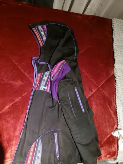 Chaqueta étnica con capucha - miniatura 6