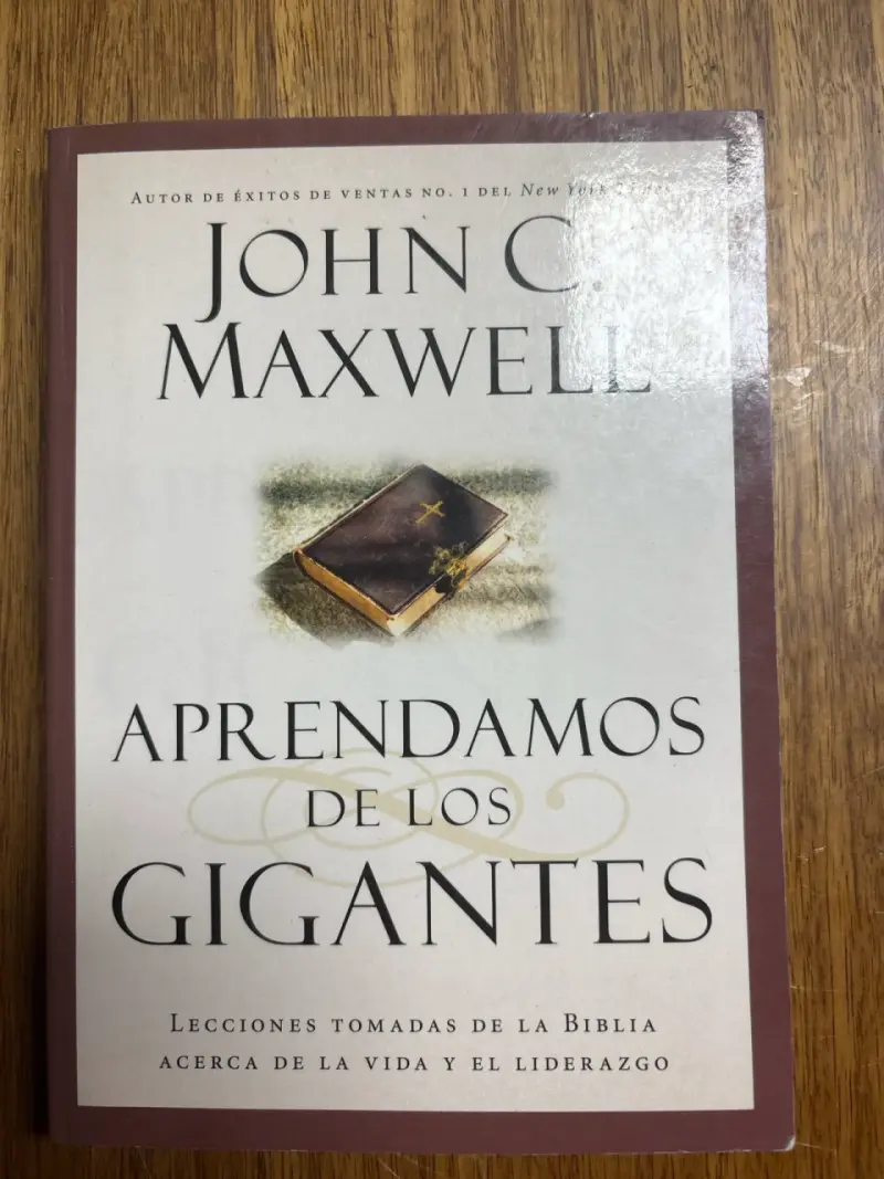 Libro Aprendamos de los Gigantes