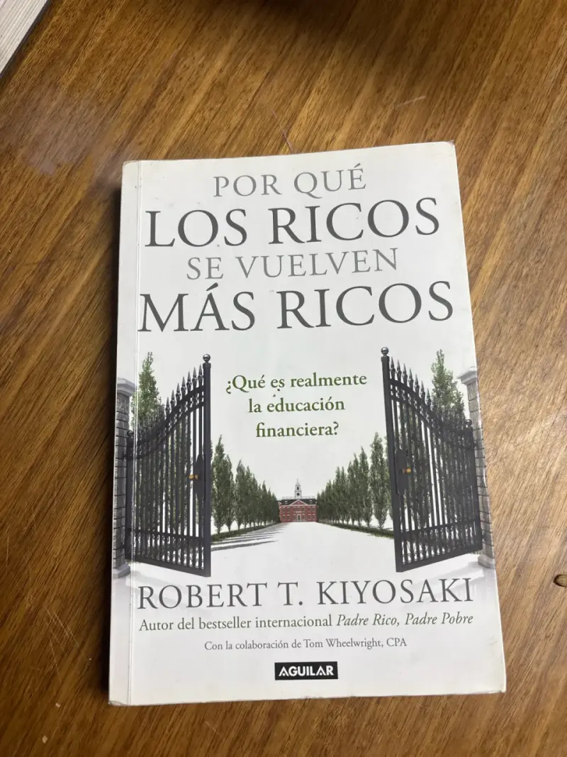 Libro 'Por qué los ricos se vuelven más ricos'