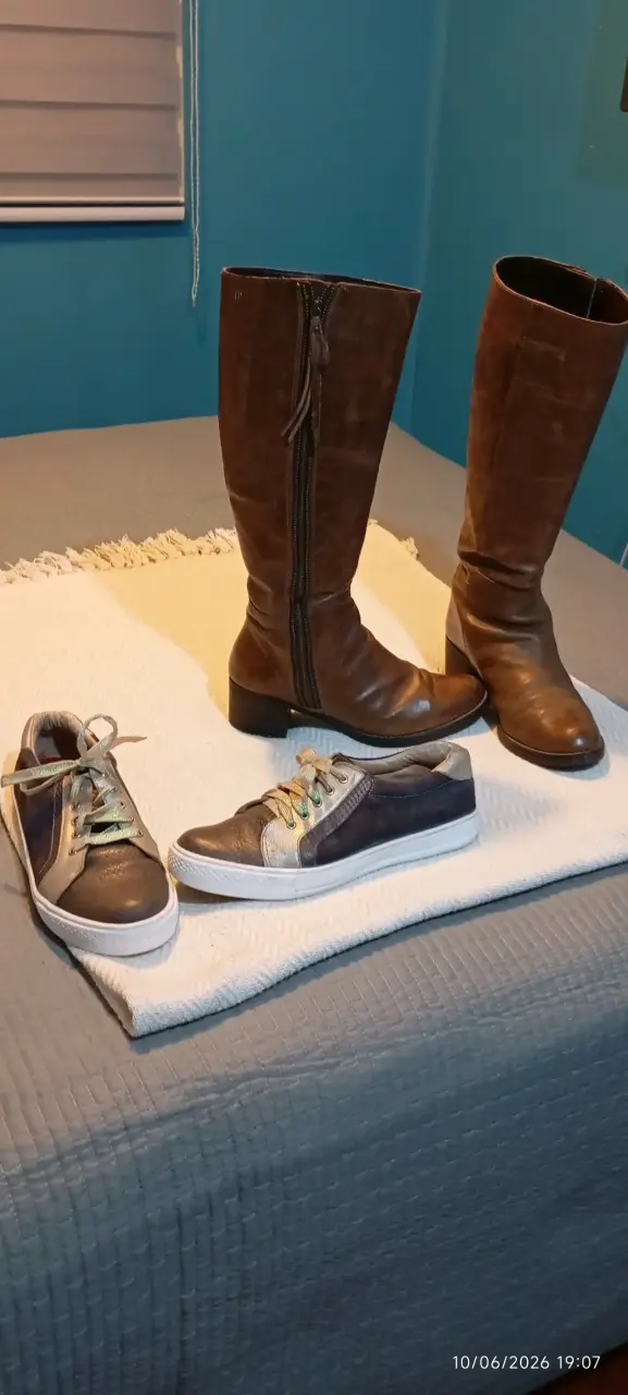 Botas marrones de cuero - 1