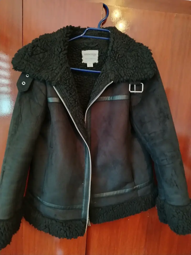 Chaqueta negra con forro - 1