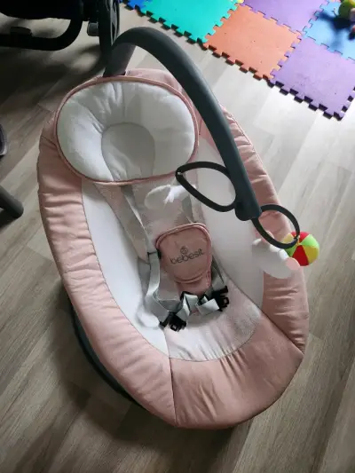 Silla mecedora de bebé rosa - miniatura 2