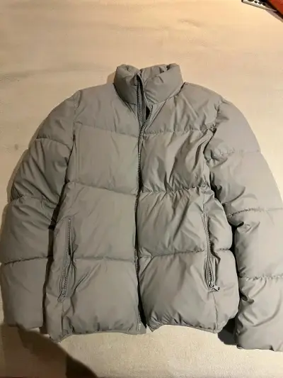 Chaqueta pluma basement talla L - miniatura 1