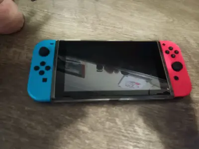 Consola Nintendo Switch con Joy-Con - miniatura 3