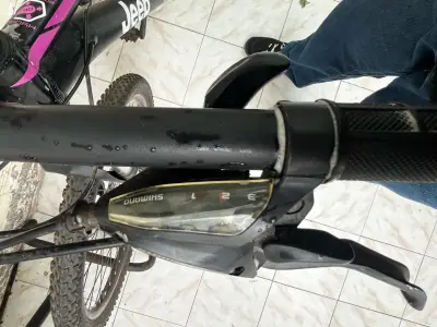 Bicicleta Jeep montaña negra - miniatura 3