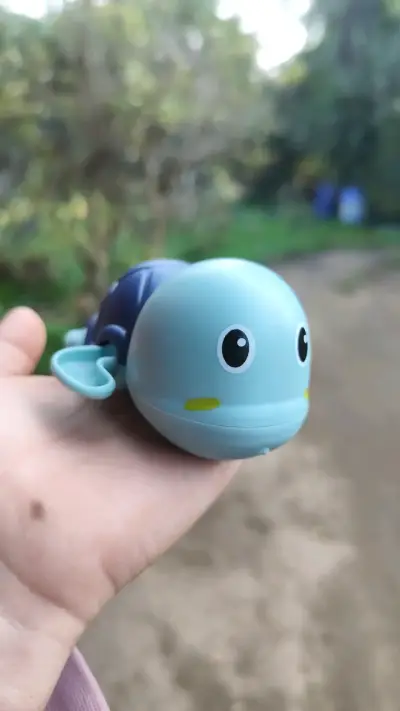 Juguete ballena de baño - miniatura 1