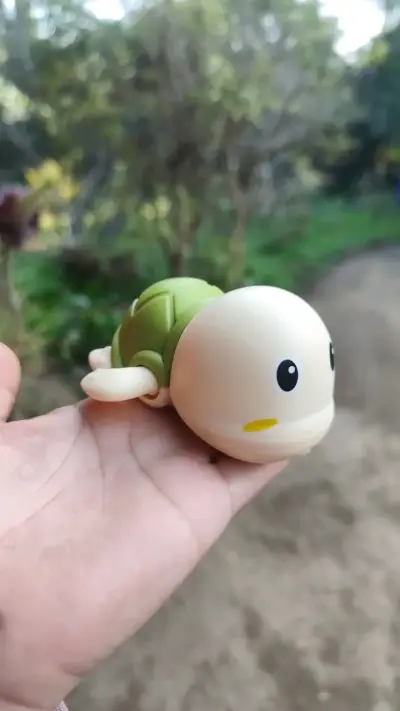 Juguete ballena de baño - miniatura 3