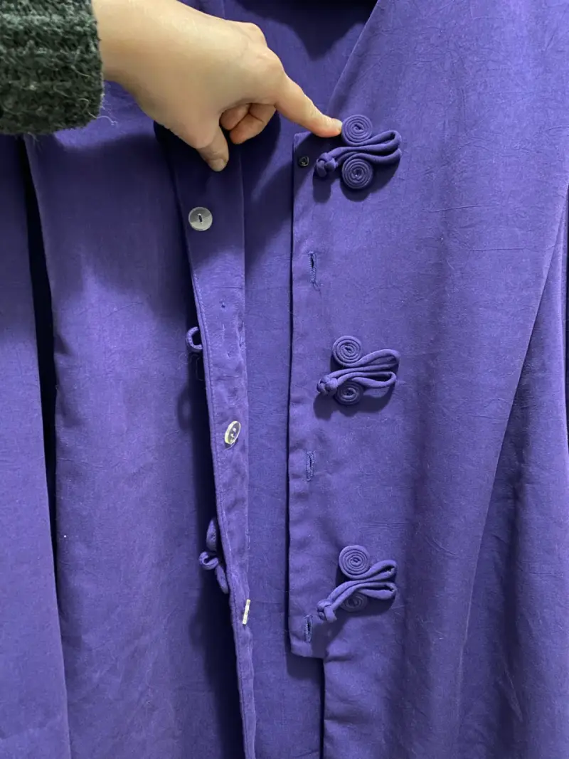 Tapado morado con botones de nudo chinos - 4