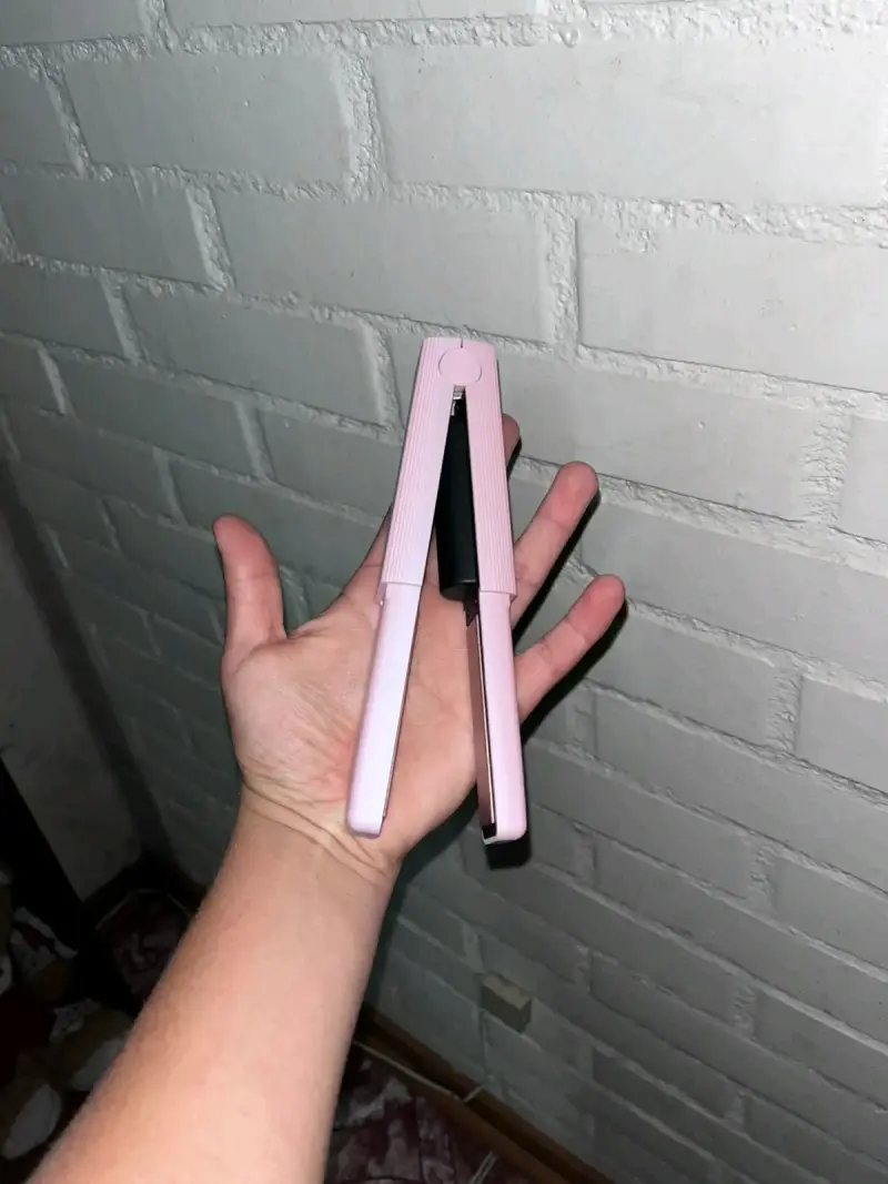 Plancha de pelo inalámbrica rosa - 4