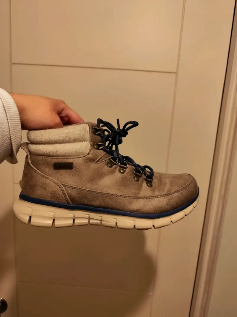 Botín Skechers beige para mujer - 1