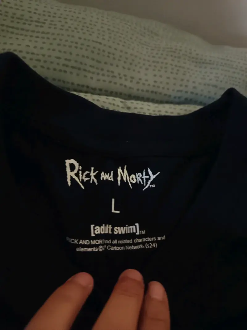Polera negra Rick and Morty - 2
