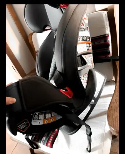 Silla de auto para bebé Graco - miniatura 2