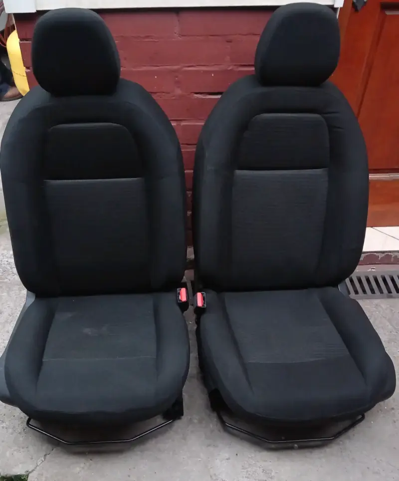 Butacas Peugeot 301 con airbag impecables - 1