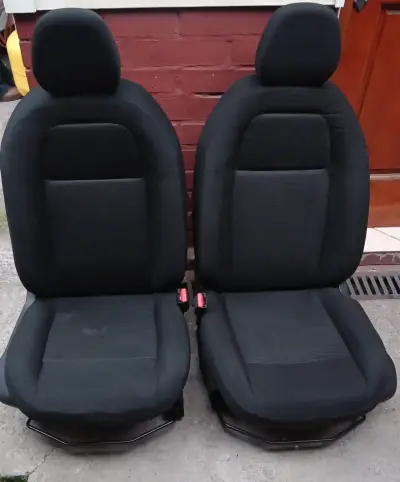 Butacas Peugeot 301 con airbag impecables - miniatura 2