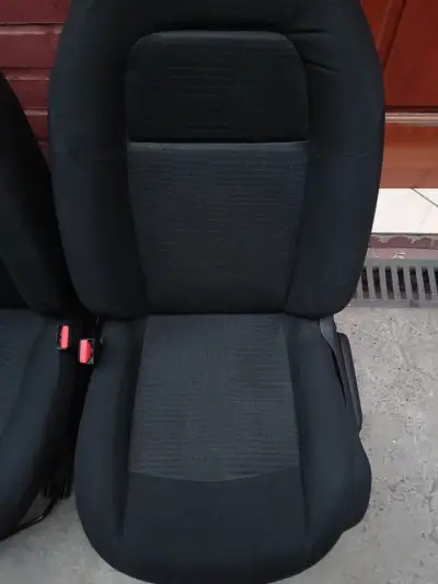 Butacas Peugeot 301 con airbag impecables - miniatura 4