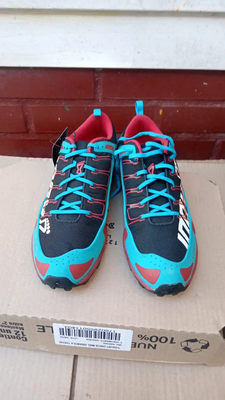 Zapatillas deportivas para trekking inov 8 nuevas - 1