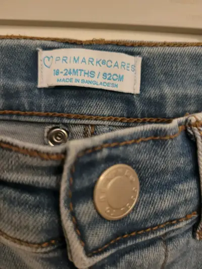 Jeans azul desgastado infantil - miniatura 2