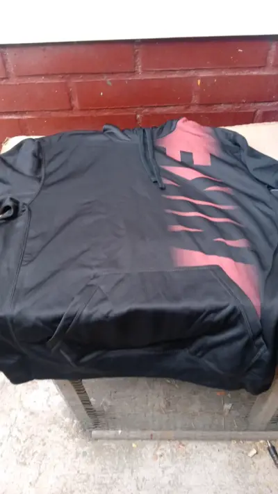 Polerón Nike Deportivo negro y rojo - miniatura 3