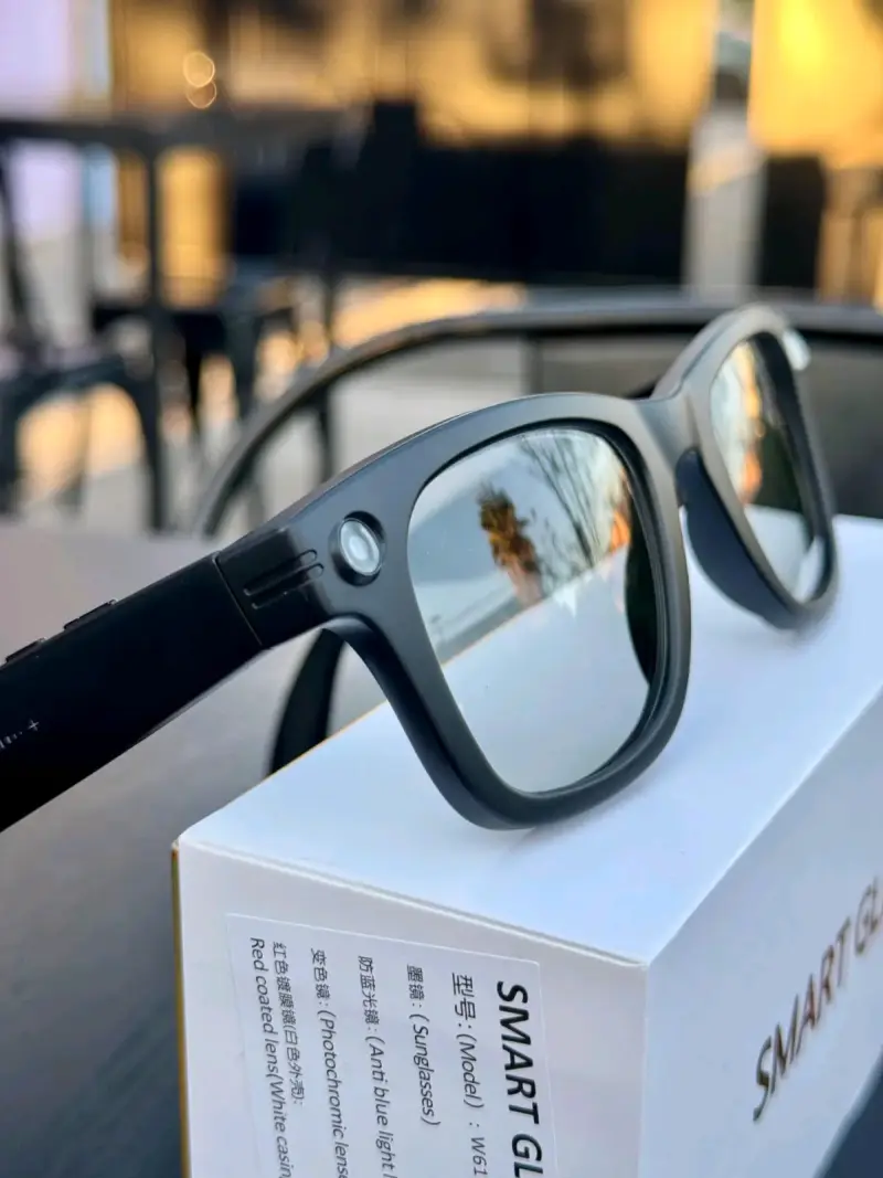 Gafas inteligentes negras - 4