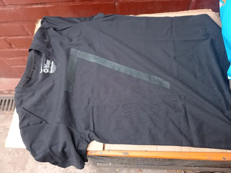 Polera negra gráfica Nike original nueva - 2