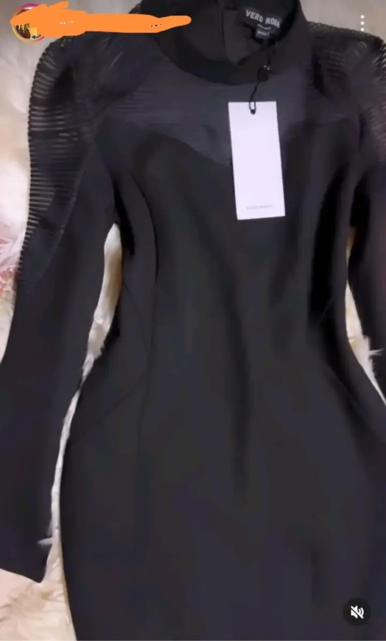 Vestido negro ajustado, con transparencia, nuevo - 2