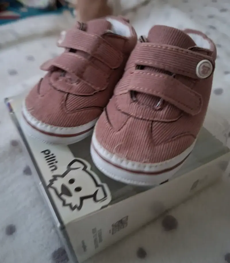 Zapatitos rosados de bebé - 1