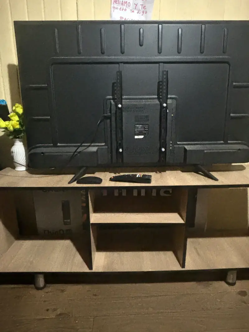 Televisor LED Caixun 50 pulgadas - 2
