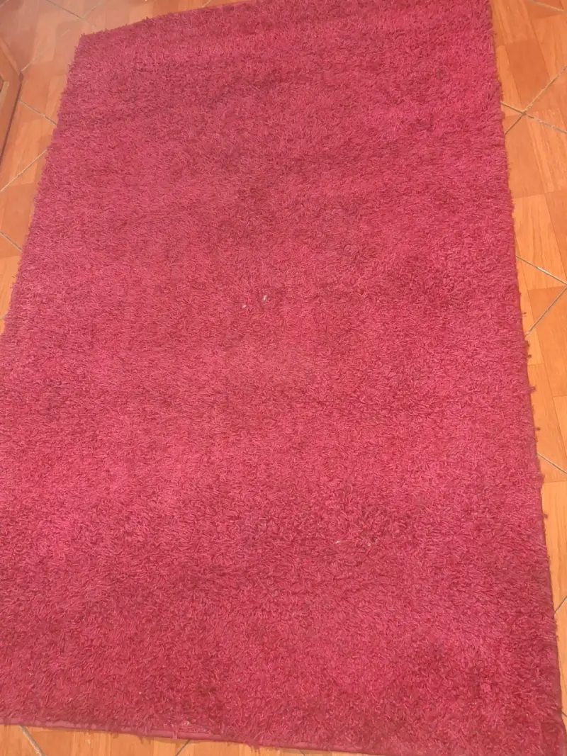 Alfombra roja esponjosa - 1