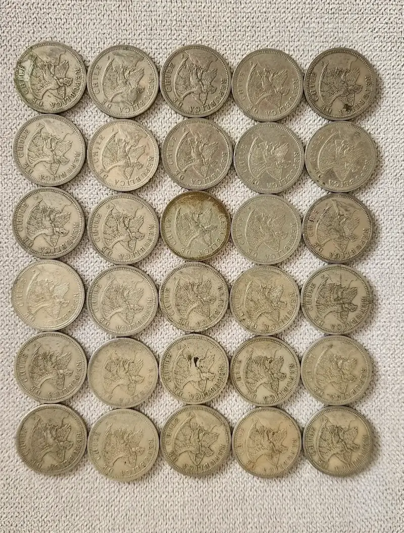 Monedas de Un Peso año 1933 cuproniquel - 2