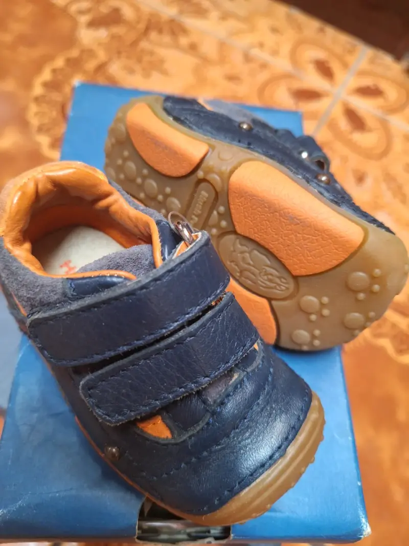 Zapatos de bebé azul y NARANJAS HUSH PUPPIES n 15