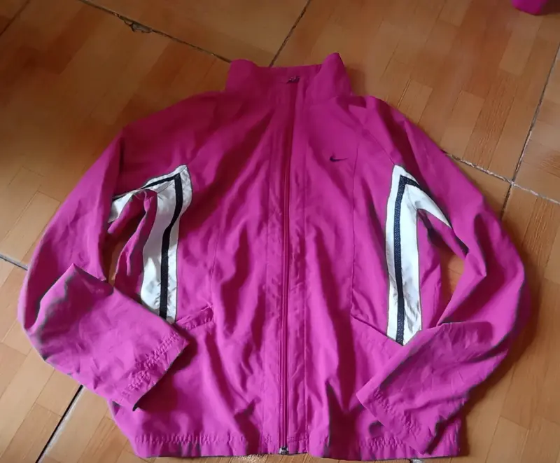 Chaqueta deportiva fucsia - 1