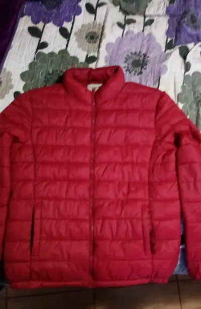 Chaqueta acolchada roja - miniatura 1