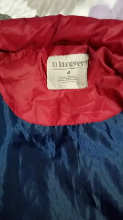 Chaqueta acolchada roja - miniatura 3