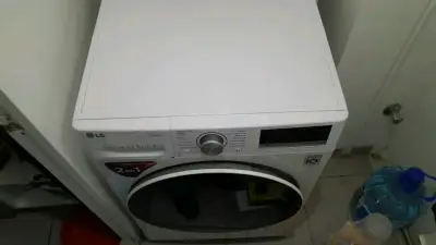 Lavadora secadora LG 2 en 1 - miniatura 1
