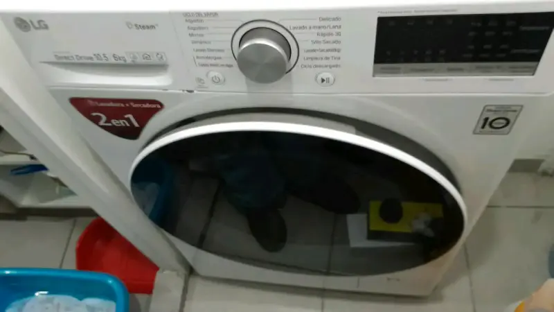 Lavadora secadora LG 2 en 1 - 2