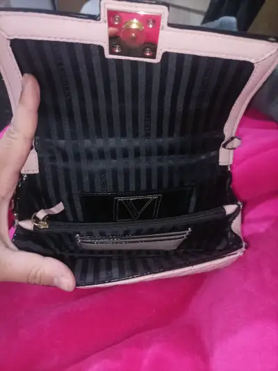 Cartera color palo rosa  de mano - miniatura 2