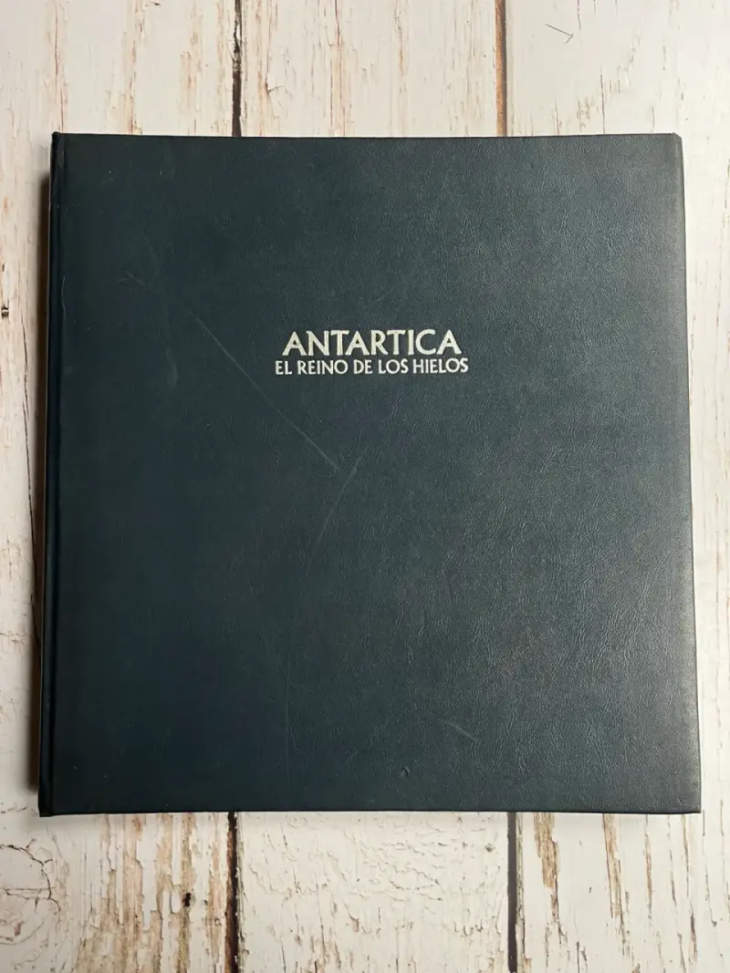 Libro Antártica: El Reino de los Hielos - 1