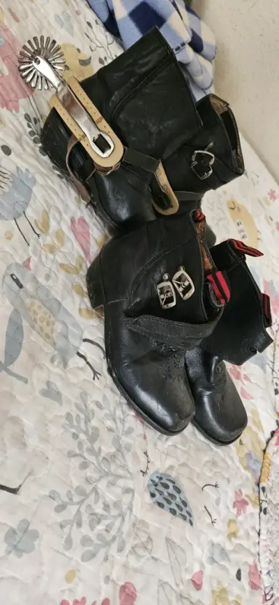 Botas negras de cuero para niño - miniatura 1