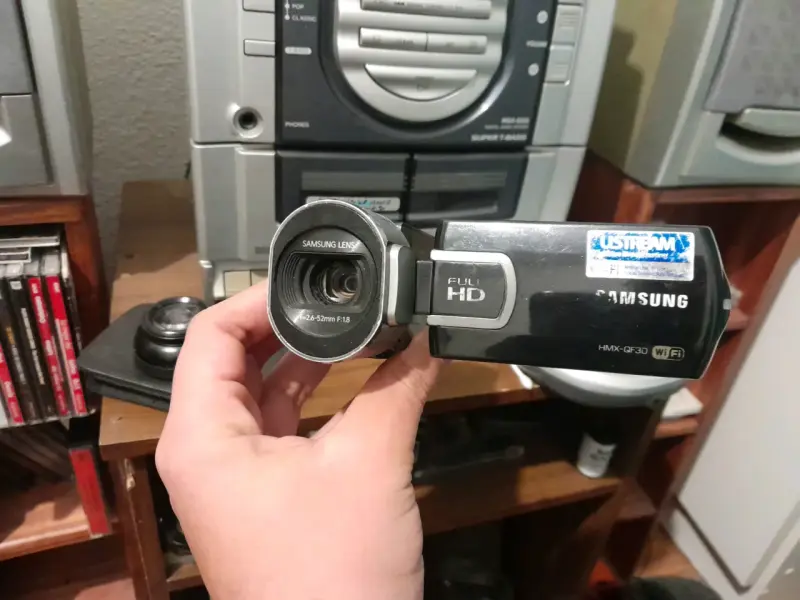 Cámara Samsung HMX-QF30 Full HD - 1