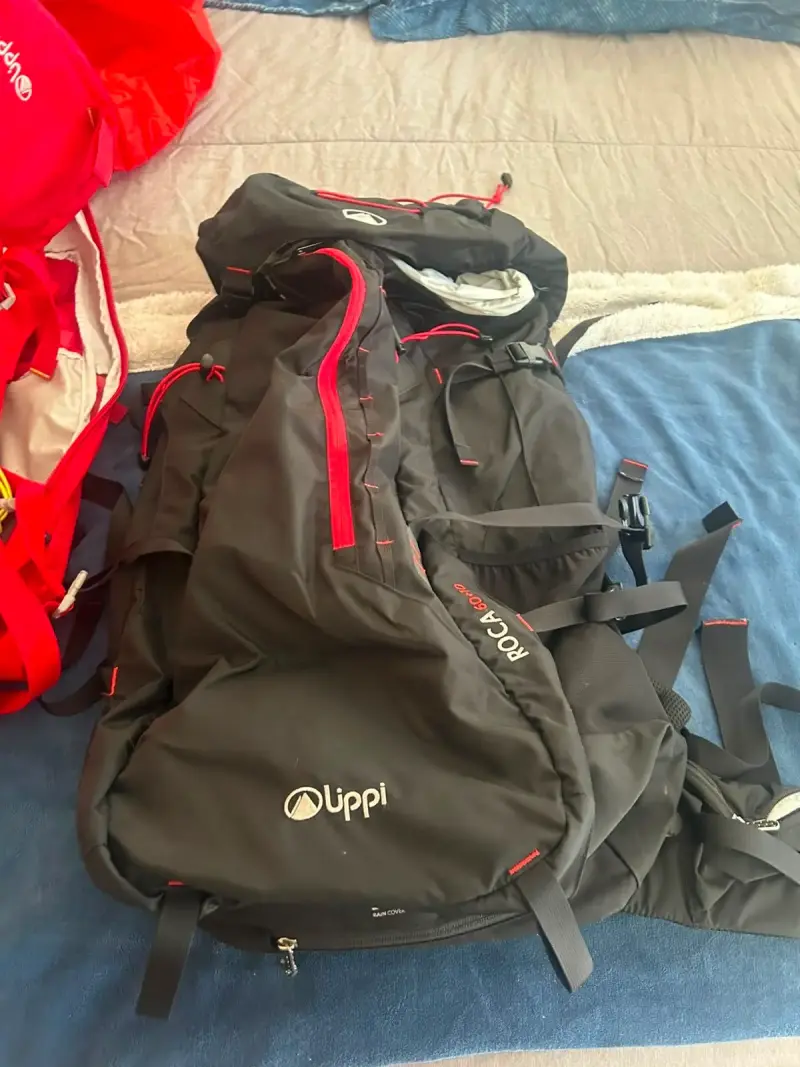 Mochilas rojas y negras 60+10 - 5