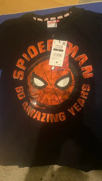 Polera Spiderman Marvel talla8 - miniatura 2