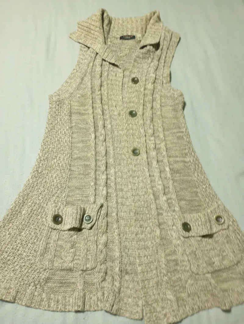Chaqueta tejida sin mangas beige - 1