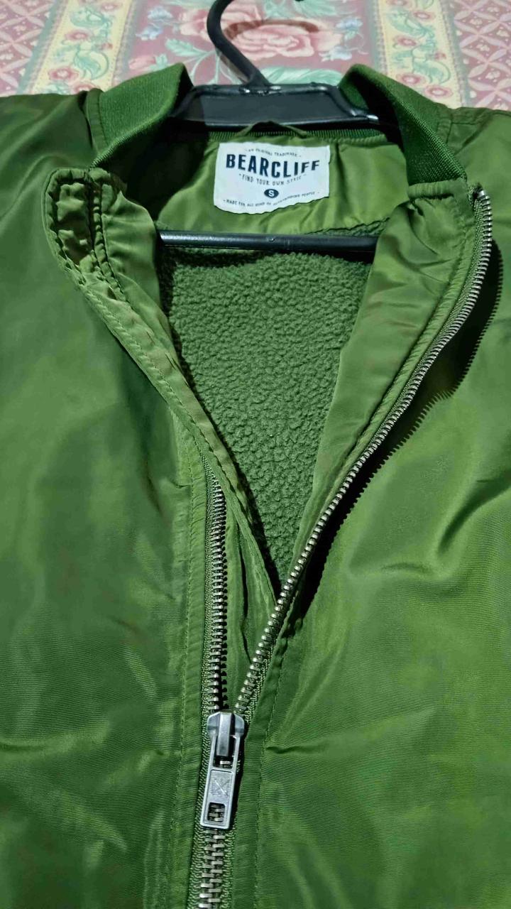 Chaqueta bomber verde Bearcliff - 4