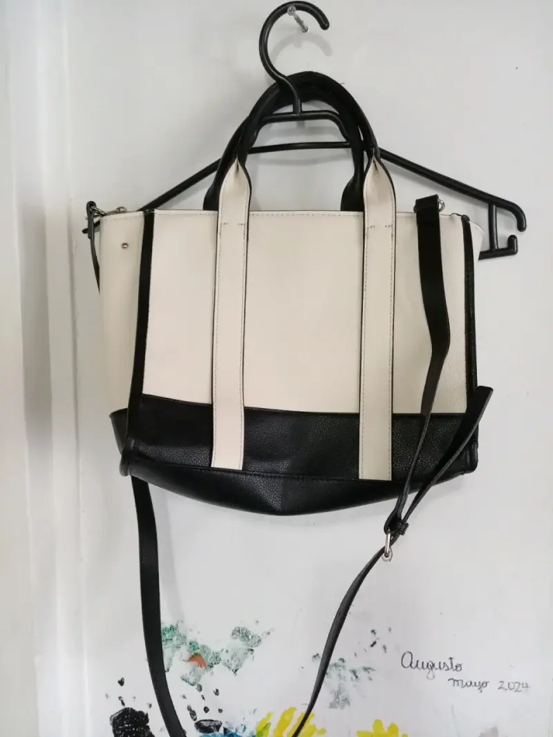 Bolso bicolor blanco y negro - 2