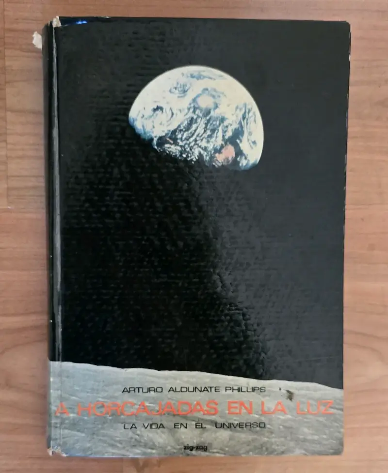 Libro 'A horcajadas en la luz' - 1