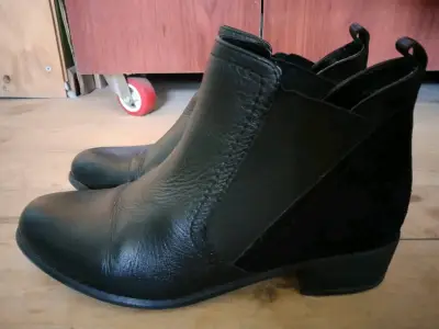 Botines negros de cuero talla 38 - miniatura 1