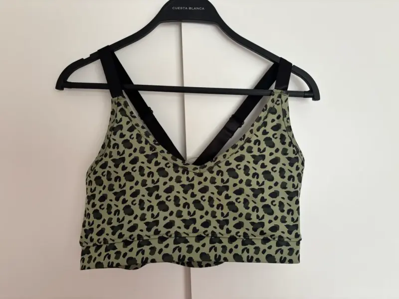 Tops deportivos estampados - 1
