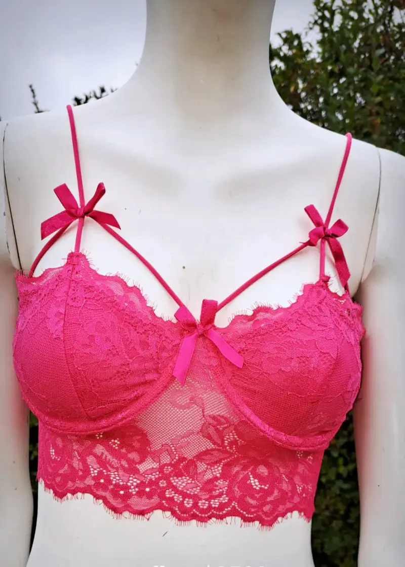 Bralette encaje fucsia