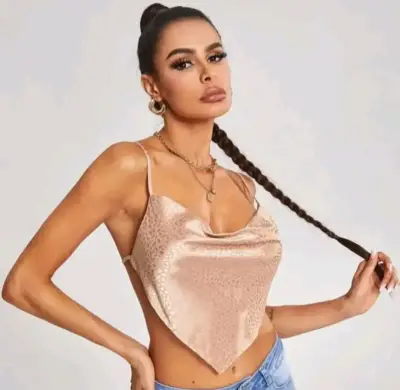 Top satinado beige de tirantes - miniatura 1